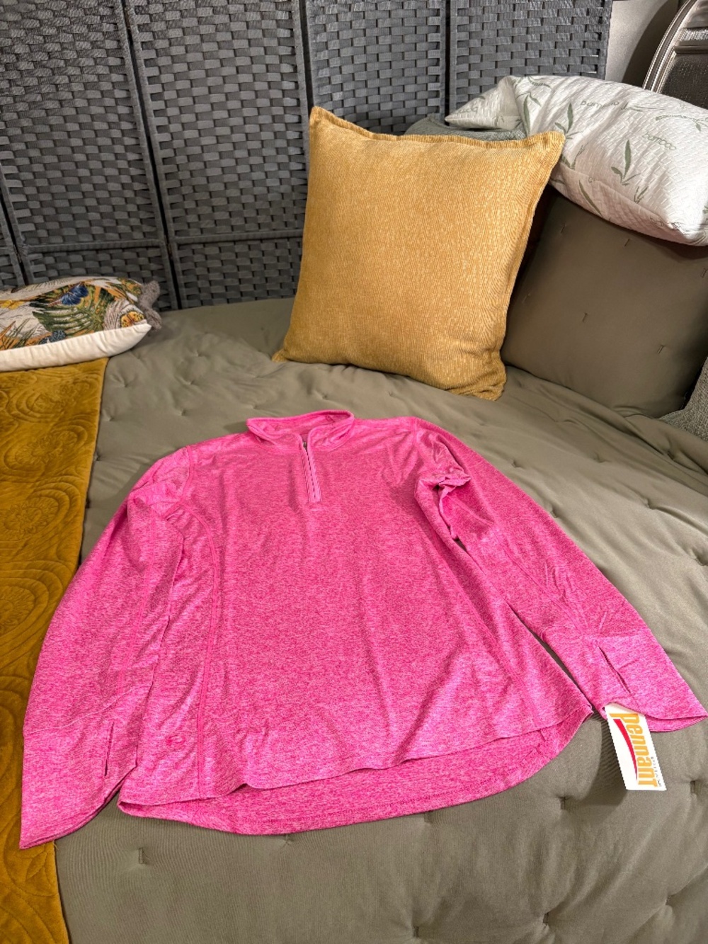 Pennant Pullover Shirt